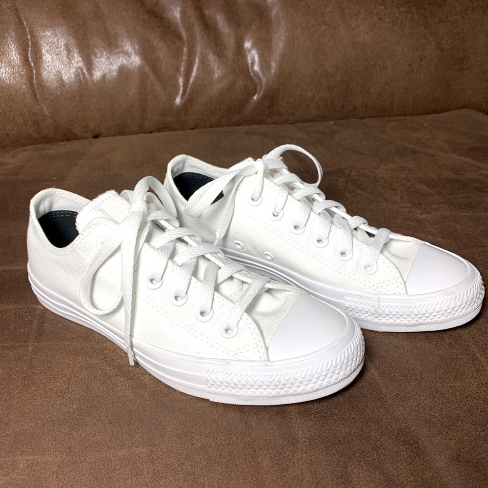 Converse Chuck Taylor All Star Low ID Sneaker